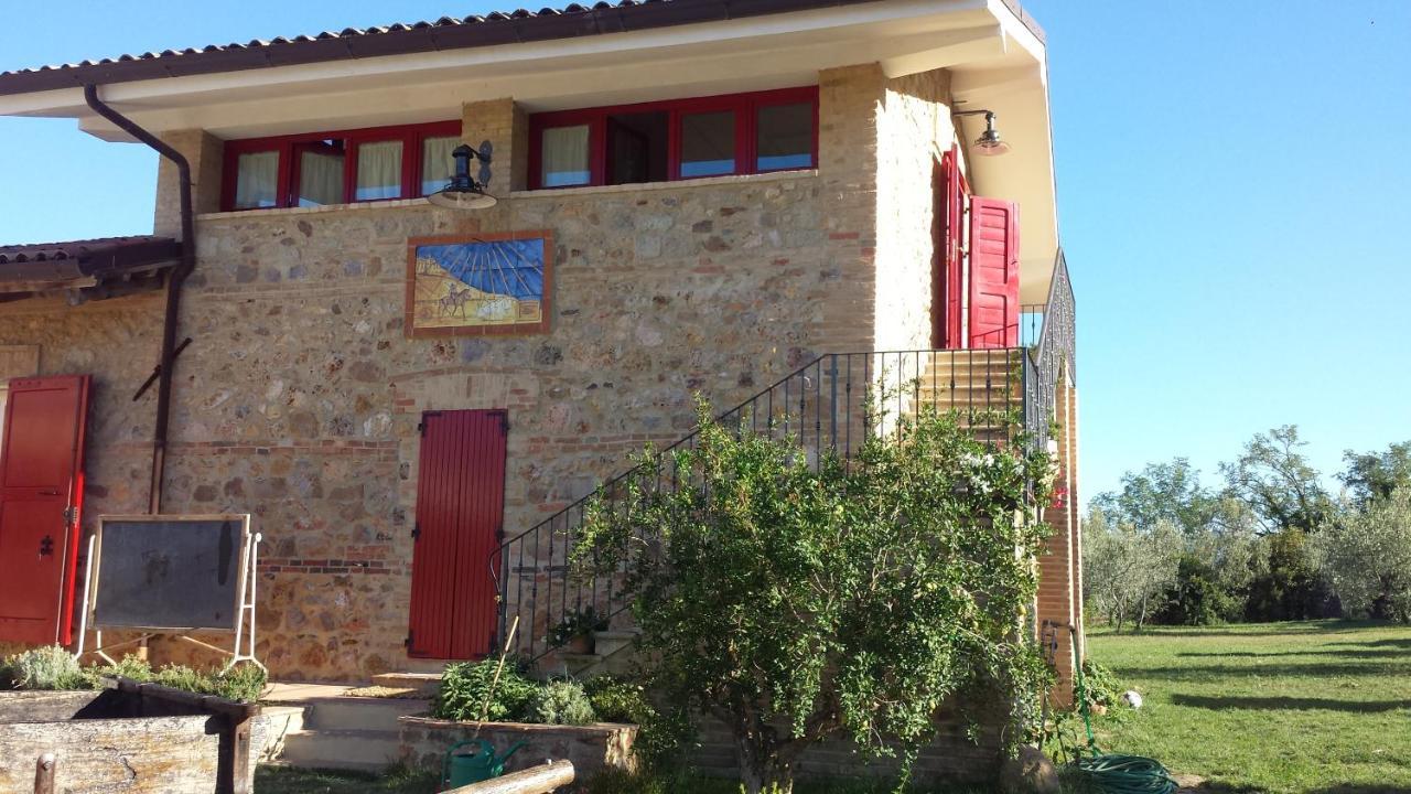 Il Barbagianni Bed & Breakfast Montepescali Eksteriør bilde
